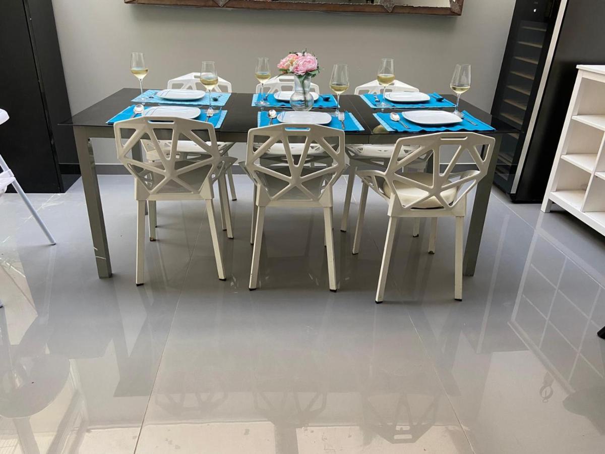 Beautiful Five Bedroom Three Bathroom Entire Villa - Malaga — Photos 2
